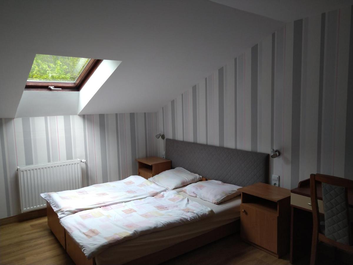 Dworek Lesny Kudowa-Zdrój Exterior foto
